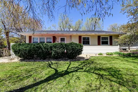 2506 Independence Ln, Madison, WI 53704