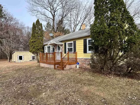 1129 County Road F, Eau Claire, WI 54703