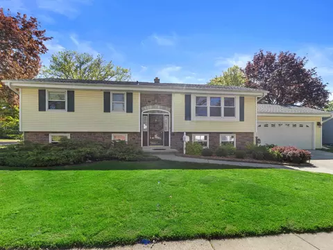 219 Greenmeadow Dr, Waukesha, WI 53188