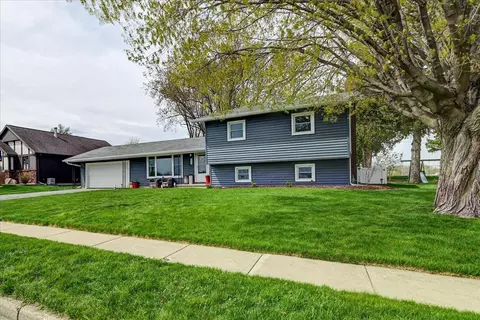 324 S Cleveland Ave, Deforest, WI 53532
