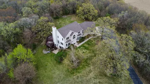 2100 Koshkonong Rd, Cottage Grove, WI 53527