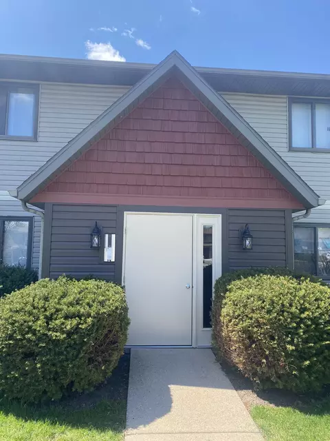 320 Shane Ct, Sun Prairie, WI 53590