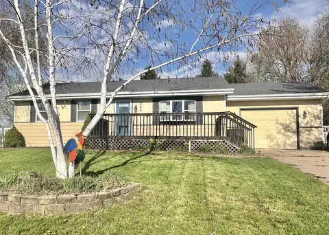 203 S Richards St, Orfordville, WI 53576