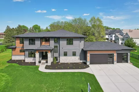 1002 Water Wheel Dr, Waunakee, WI 53597