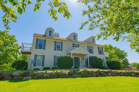 3509 Maple Grove Dr #1, Madison, WI 53719