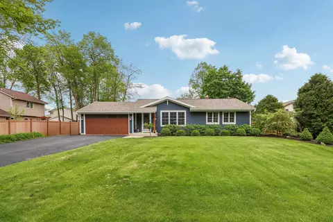 3670 S Poplar Rd, New Berlin, WI 53151