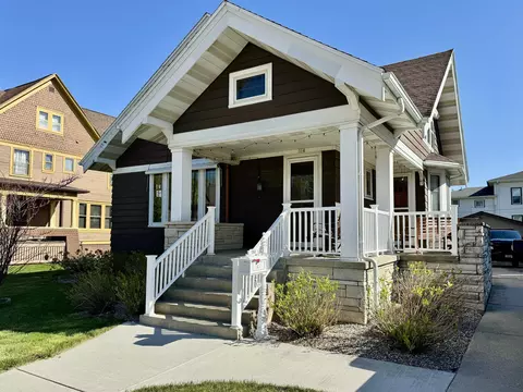 314 W James St, Columbus, WI 53925