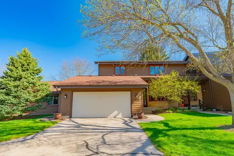10 Loon Ln, Madison, WI 53717