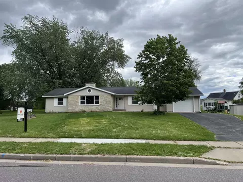 620 Grove St, Mauston, WI 53948