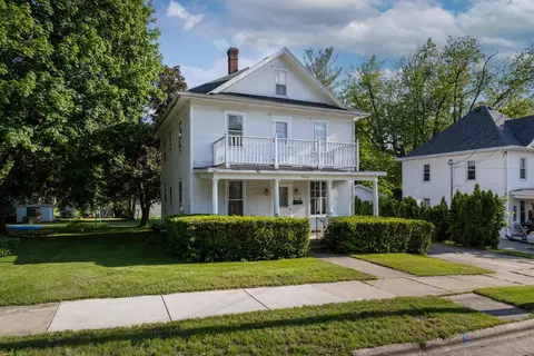 909 Clay St, Stoughton, WI 53589