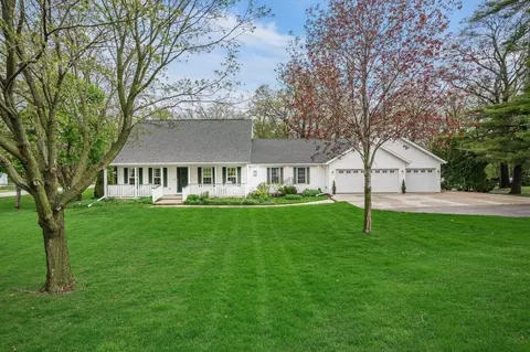 4784 Schneider Dr, Fitchburg, WI 53575