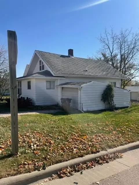 1385 10th St, Fennimore, WI 53809