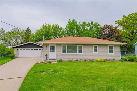 5007 Maywood Rd, Monona, WI 53716