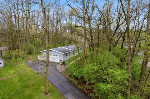 s2244 Grouse Ridge Court, Baraboo, WI 53913