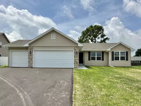 1615 Lee Ln, Janesville, WI 53546