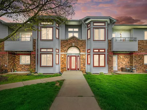 2127 Luann Ln, Madison, WI 53713