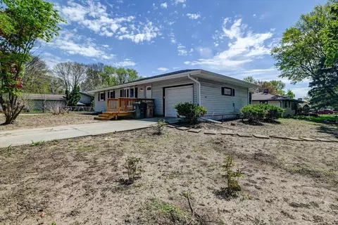 729 Bewick Dr, Madison, WI 53714