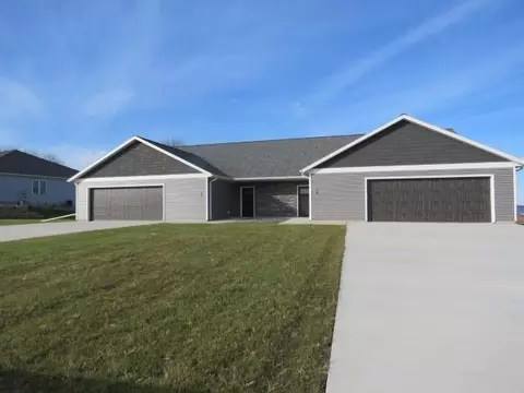 131 Linden Ln, Fox Lake, WI 53933