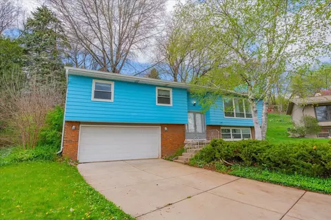 13 Lambeth Cir, Madison, WI 53711