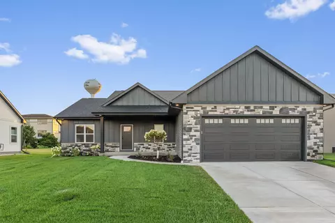 1912 Grieg Dr, Mount Horeb, WI 53572