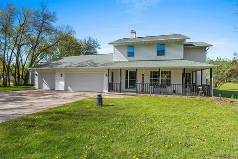 3690 Fairview Rd, Green Bay, WI 54313