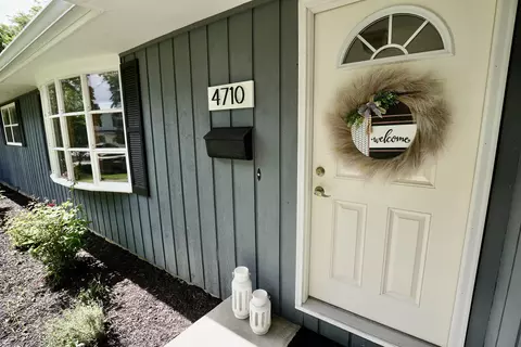 4710 Agate Ln, Madison, WI 53714