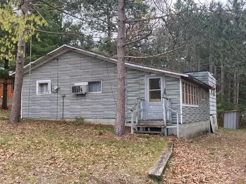 2210 Town Rd, Friendship, WI 53934