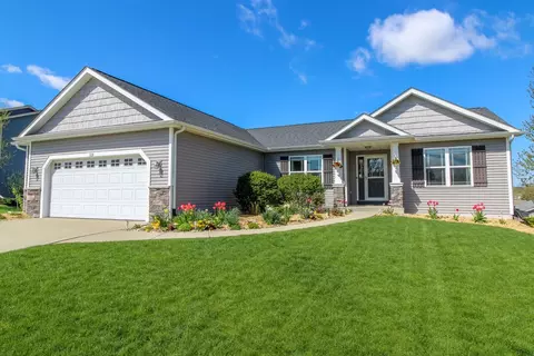 315 Rosewood Ave, Lake Mills, WI 53551