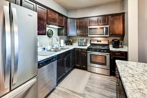 5192 Sassafras Dr #204, Madison, WI 53711