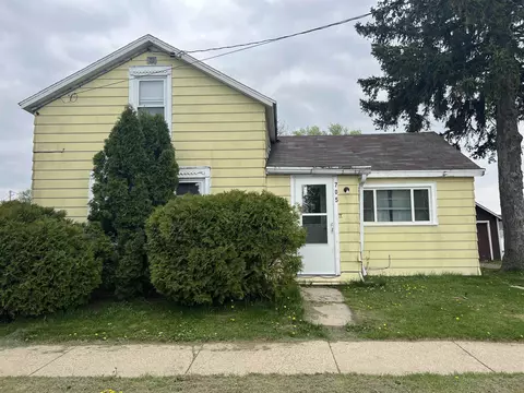 705 Madison St, Beaver Dam, WI 53916