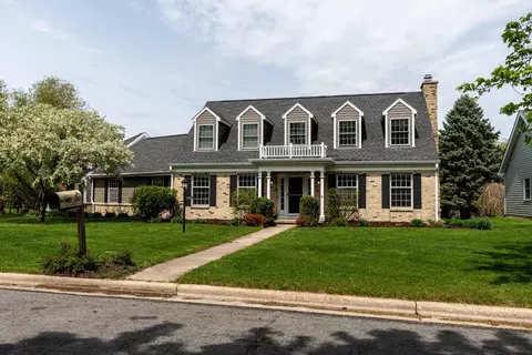 2 St Lawrence Cir, Madison, WI 53717
