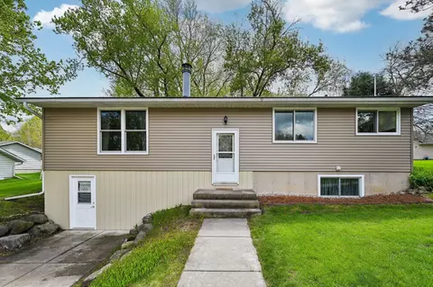 833 Ocean Rd, Madison, WI 53713