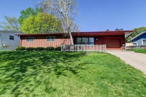 510 Rushmore Ln, Madison, WI 53711