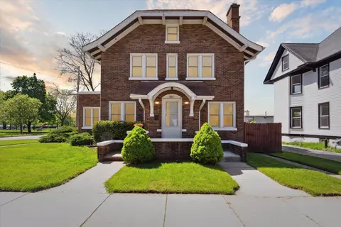 924 E Grand Ave, Beloit, WI 53511