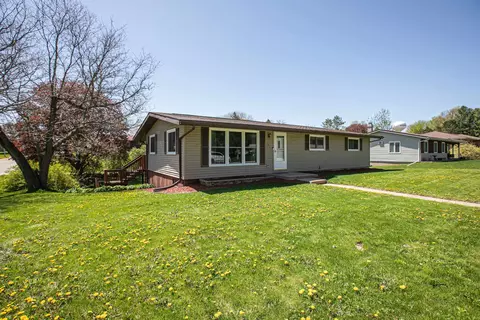 501 W North St, Dodgeville, WI 53533