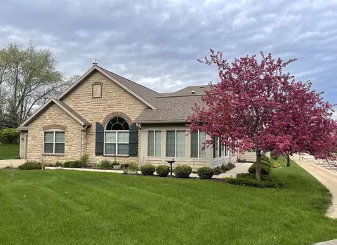 48 Harvest Way, Fitchburg, WI 53711