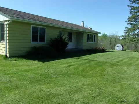 2943 Highway 11, Hazel Green, WI 53811
