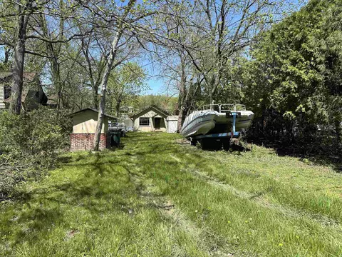 10771 N Ellendale Rd, Edgerton, WI 53534