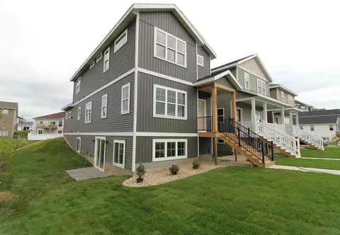 2742 W Main St, Sun Prairie, WI 53590