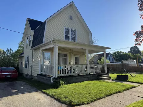 319 Roosevelt Ave, Beloit, WI 53511