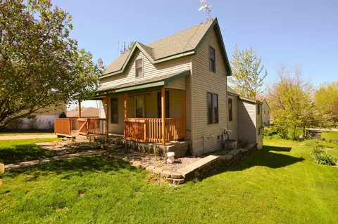 1730 Madison St, Fennimore, WI 53809
