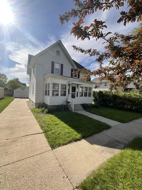 1232 9th St, Beloit, WI 53511