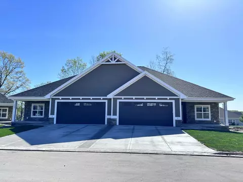 6737 Bellflower Pointe Dr, Deforest, WI 53532