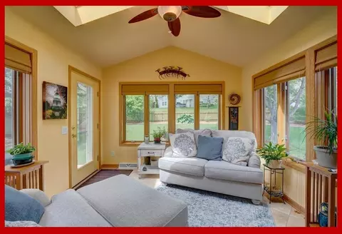 6210 Holscher Rd, Mcfarland, WI 53558