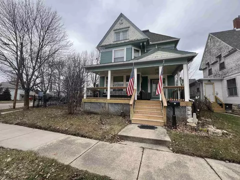 301 Eisenhower Ave, Janesville, WI 53545