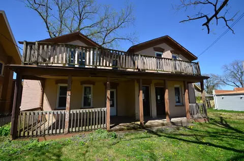602 S 9th St, Watertown, WI 53094