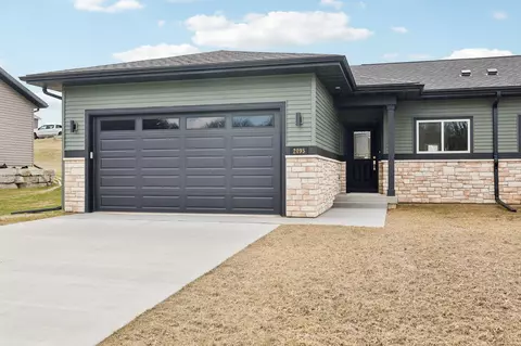 2095 Fawn Valley Ct, Reedsburg, WI 53959