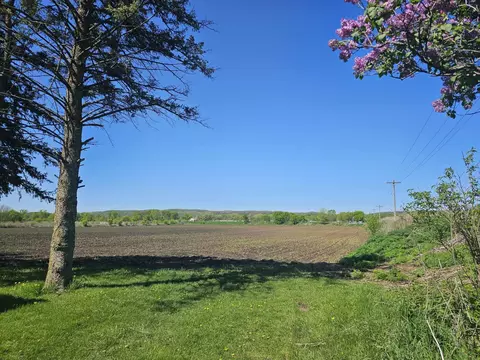 12 12 Highway 35, Prairie Du Chien, WI 53821