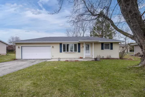 1000 Smedal Dr, Stoughton, WI 53589