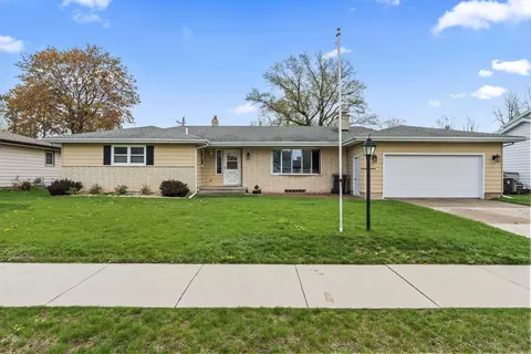 615 Birkinbine Dr, Sun Prairie, WI 53590